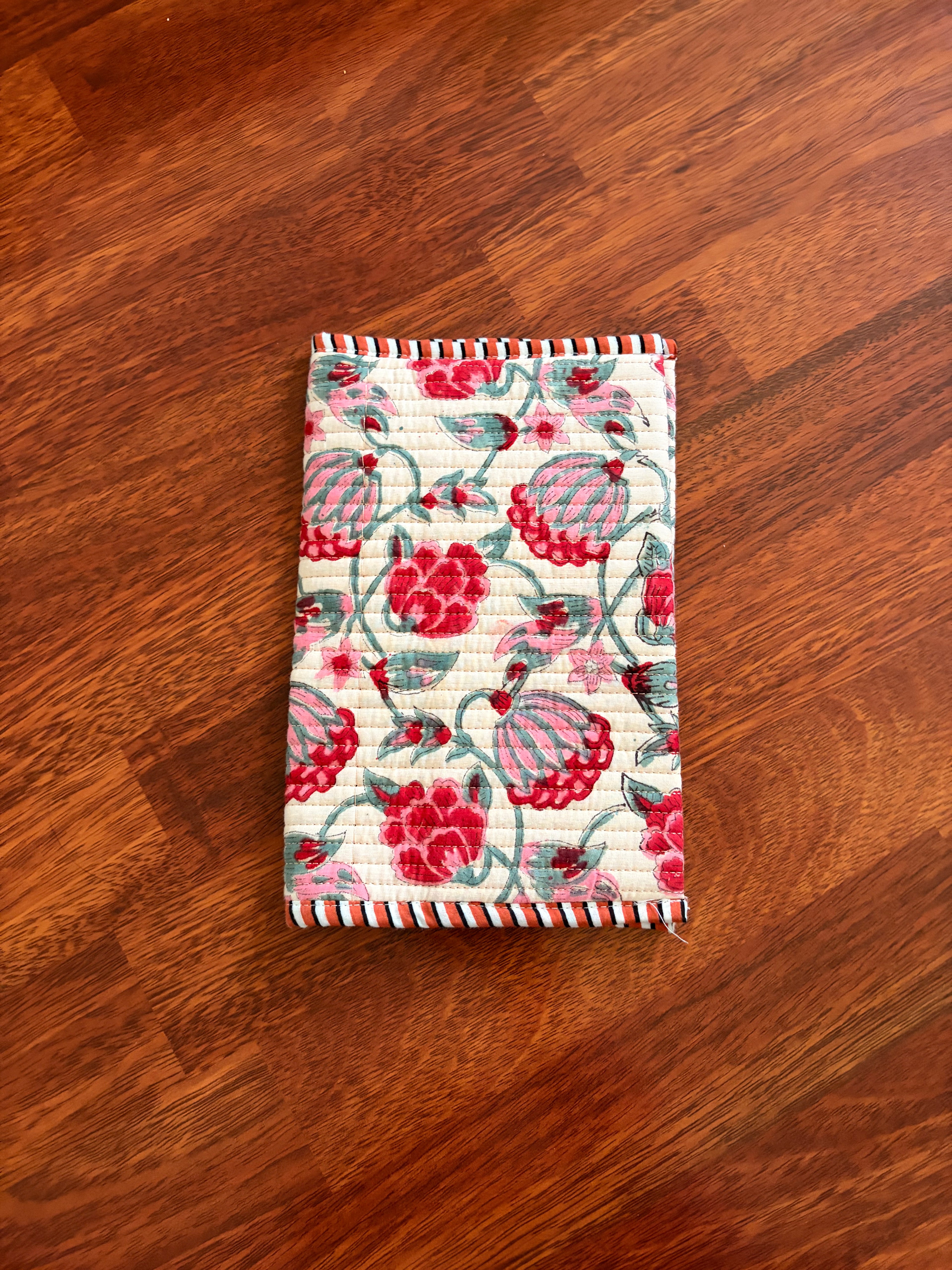 On-the-go Nappy & Wipes Wallet - Beige