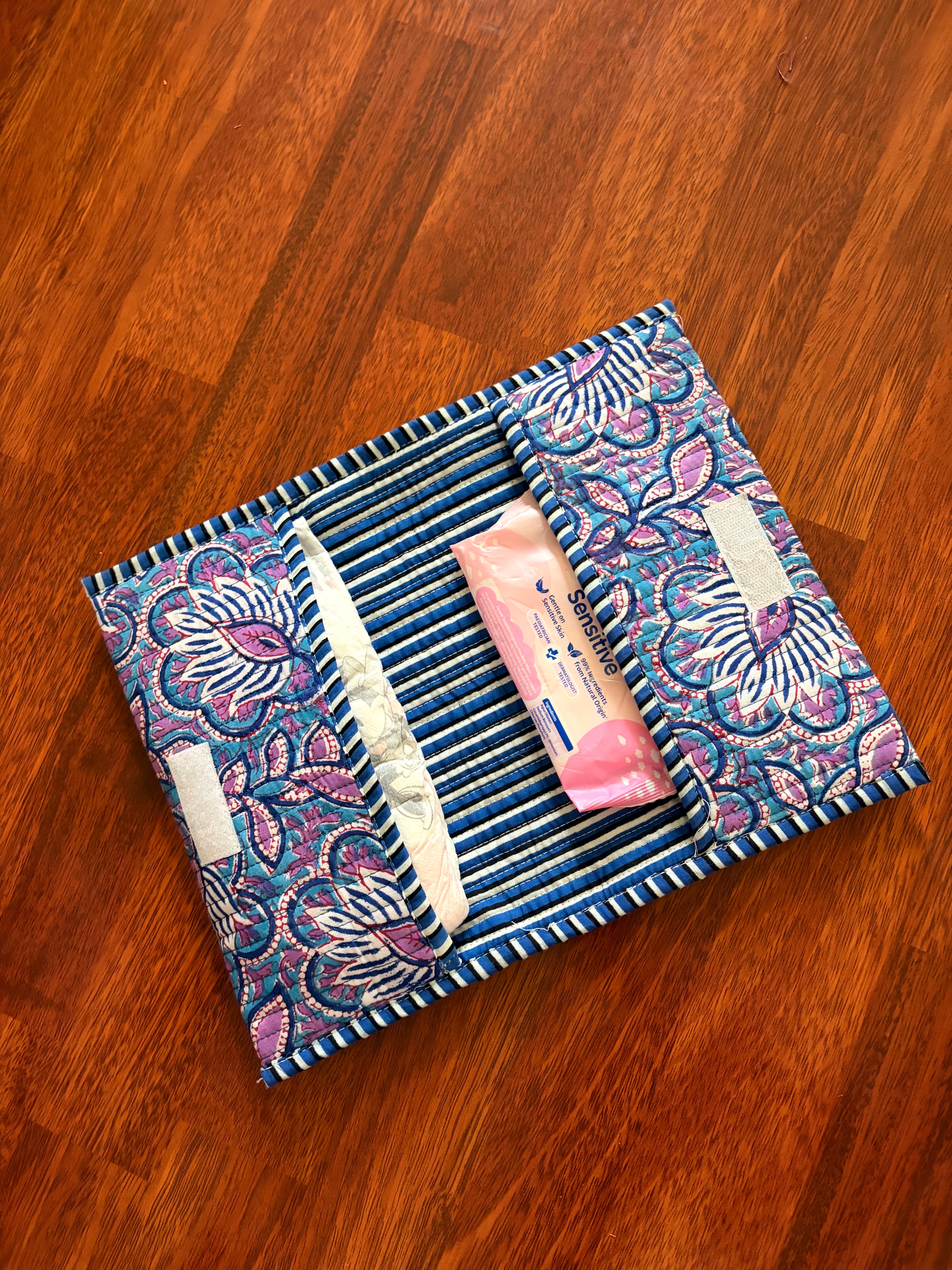 On-the-go Nappy & Wipes Wallet - Blue
